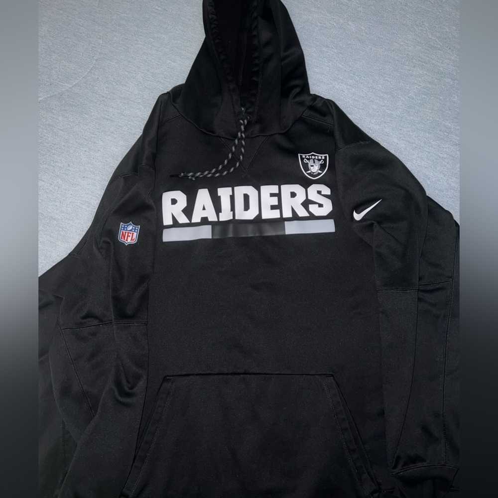 Mens Raiders hoodie dry fit